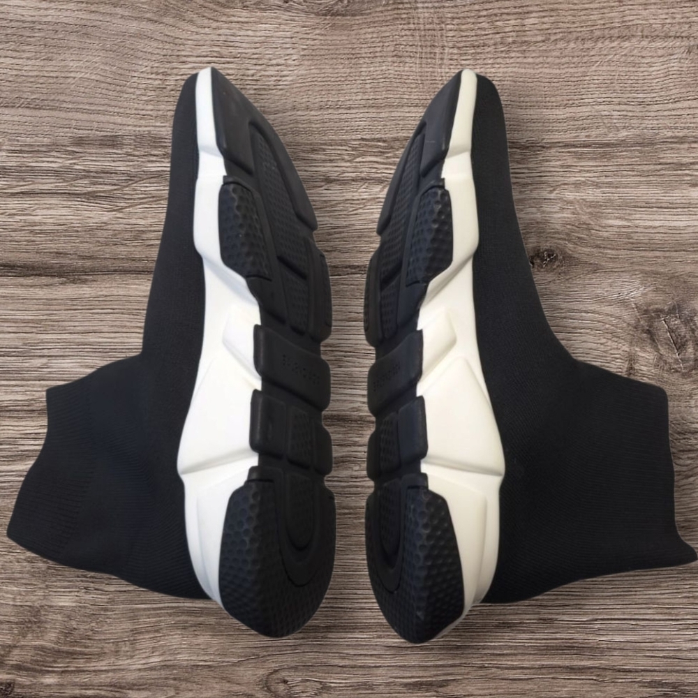 DS Balenciaga Speed Trainer 'Black/White' - Size 11 US (44 EU) - New No Box - Picture 2 of 6